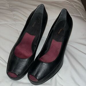 Peep toe heel by Aerosoles